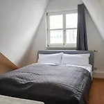 Apartment Fullhouse - - H12 - Marketplace