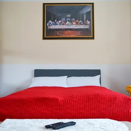 Fullhouse - - H12 - Marketplace Apartament
