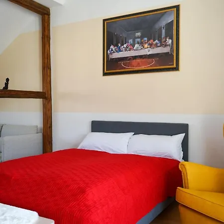 Fullhouse - - H12 - Marketplace Apartament