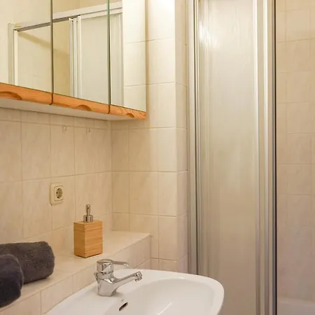 Fullhouse - - H12 - Marketplace Apartmán