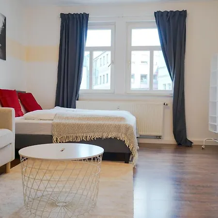 Fullhouse - - H12 - Marketplace Apartament Jena