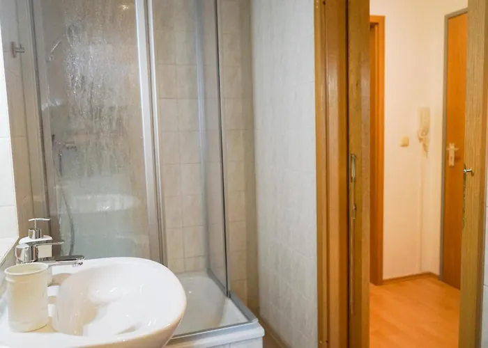 Fullhouse - - H12 - Marketplace * Jena